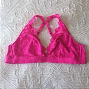 PINK Victoria's Secret - Lace Plunge 
Convertible Strap Bralette